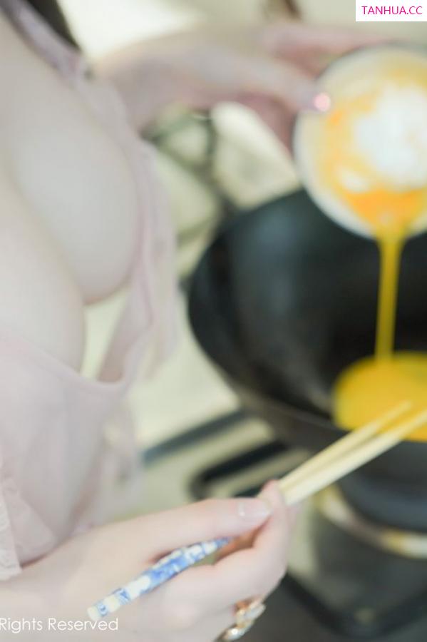 黄米妮  米妮大萌萌 [XiuRen秀人网]高清写真图 2020.04.23 糯美子Mini第26张图片